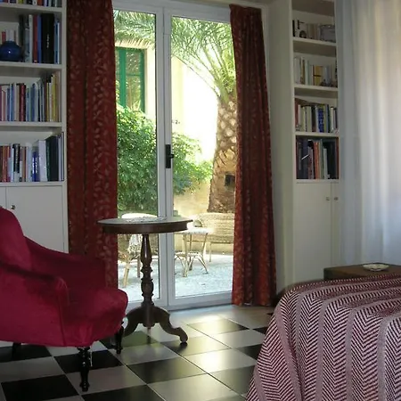 Casa Ponziana Bed & Breakfast *